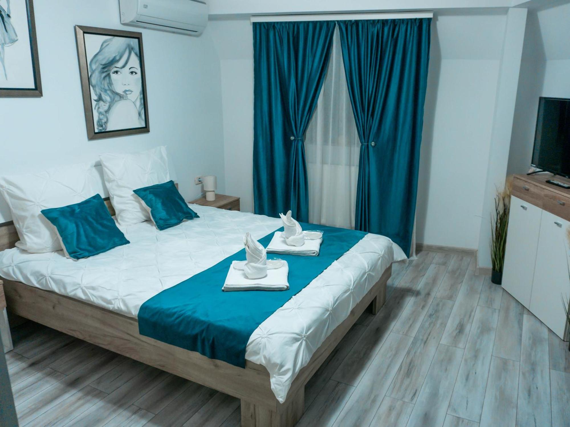 Comfortable Apartment University Square Bucharest Exterior photo